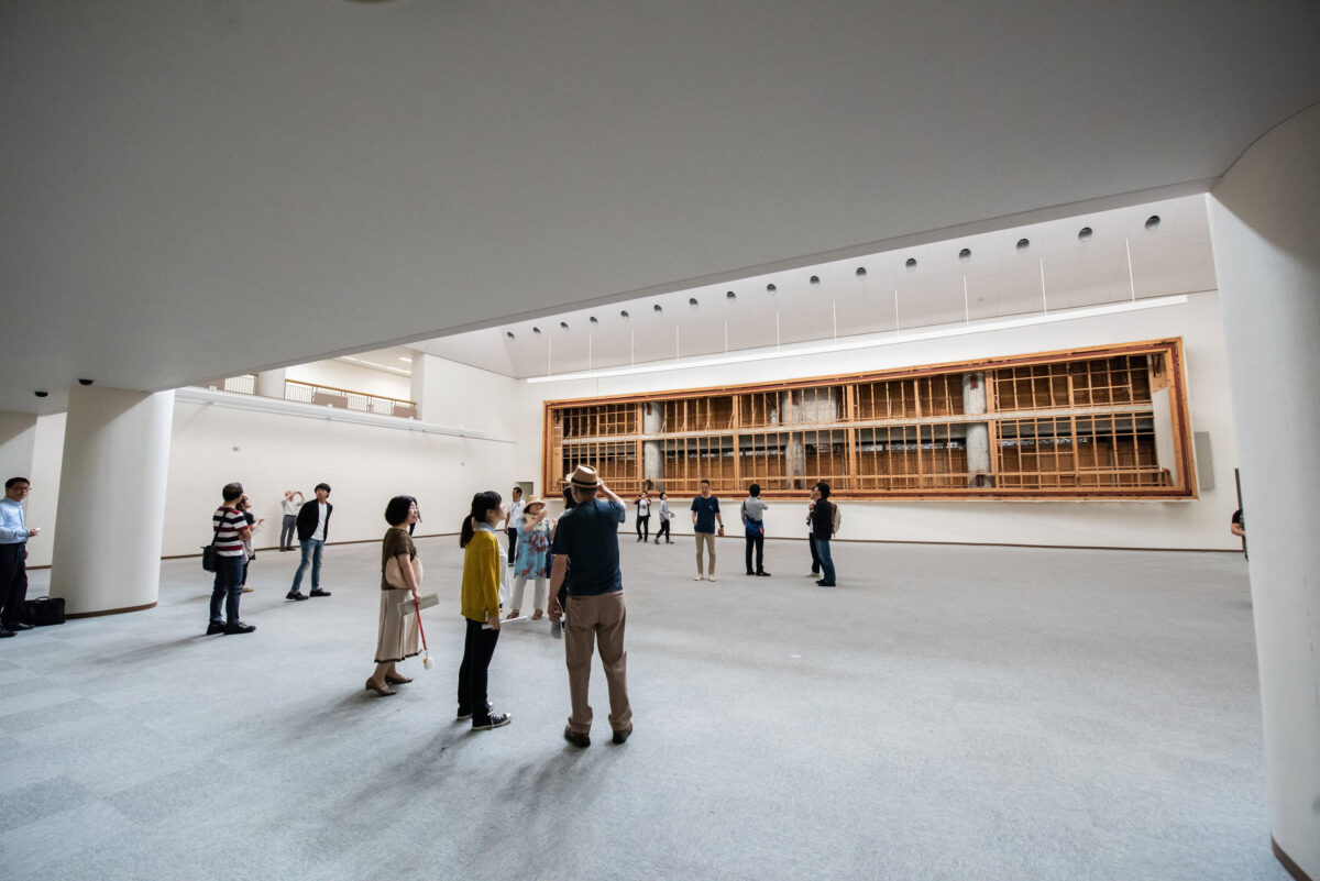 県立美術館をリノベーションしたアートセンター「秋田市文化創造館」の運営を担う
